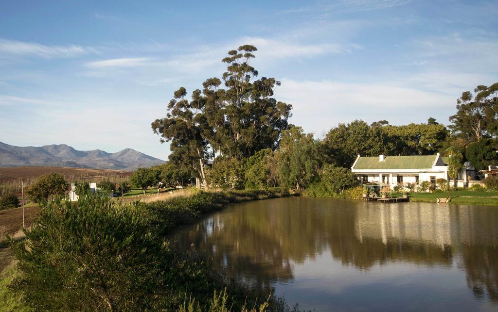 Villa Beaumont Family Wines Botrivier Exterior foto